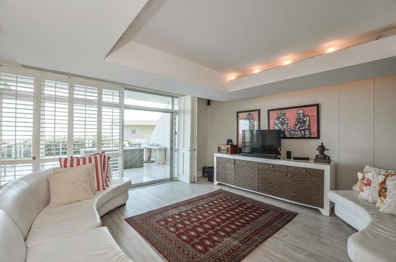 3 Bedroom Property for Sale in Dolphin Beach Western Cape